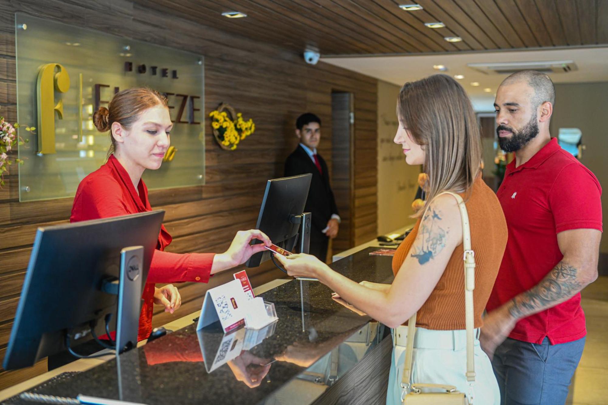 Hotel Fioreze Primo - 800m Da Rua Coberta 4*